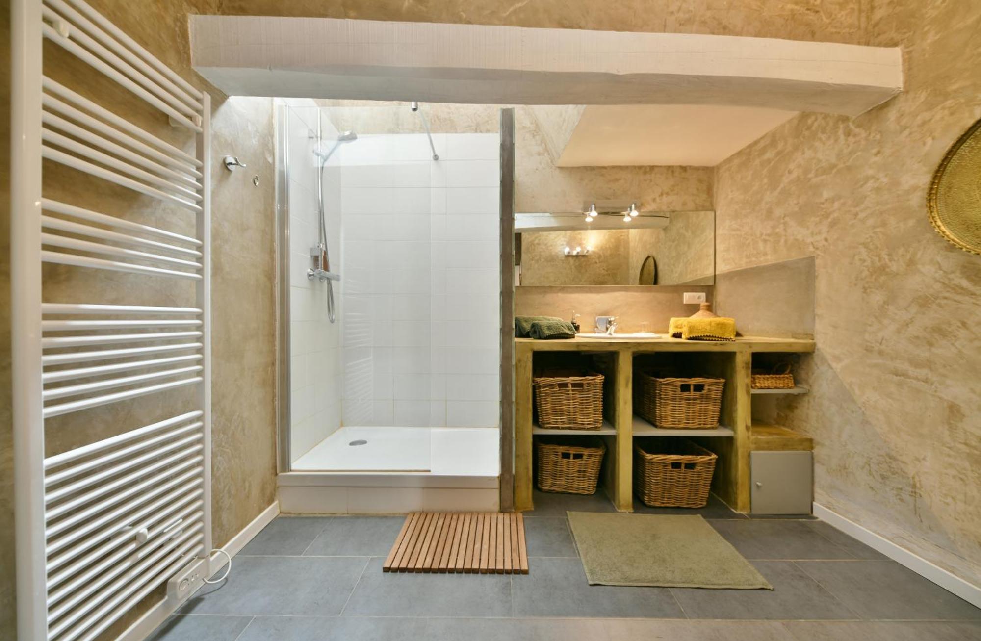 "La Suite" 3 Etoiles Uzès Buitenkant foto