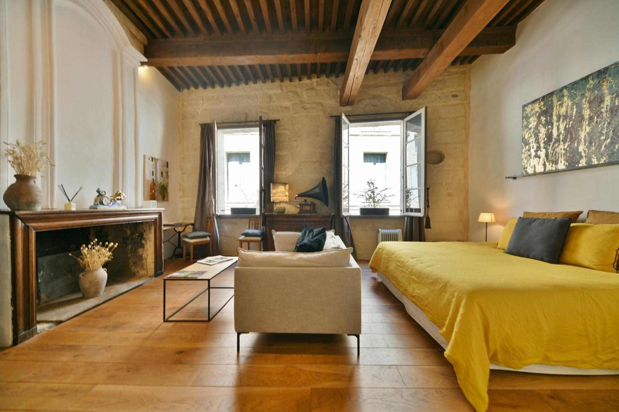"La Suite" 3 Etoiles Uzès Buitenkant foto